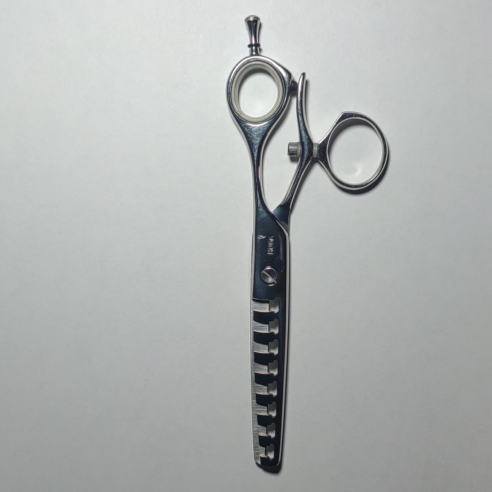 Rusk Alpha Blade Rotating Thumb Shear - 8 Tooth